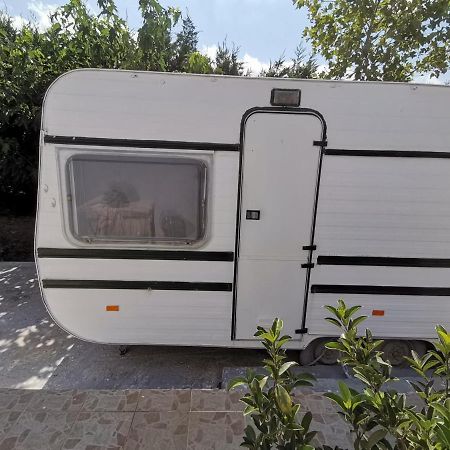 Green Garden Caravan Otel Agrilia Dış mekan fotoğraf